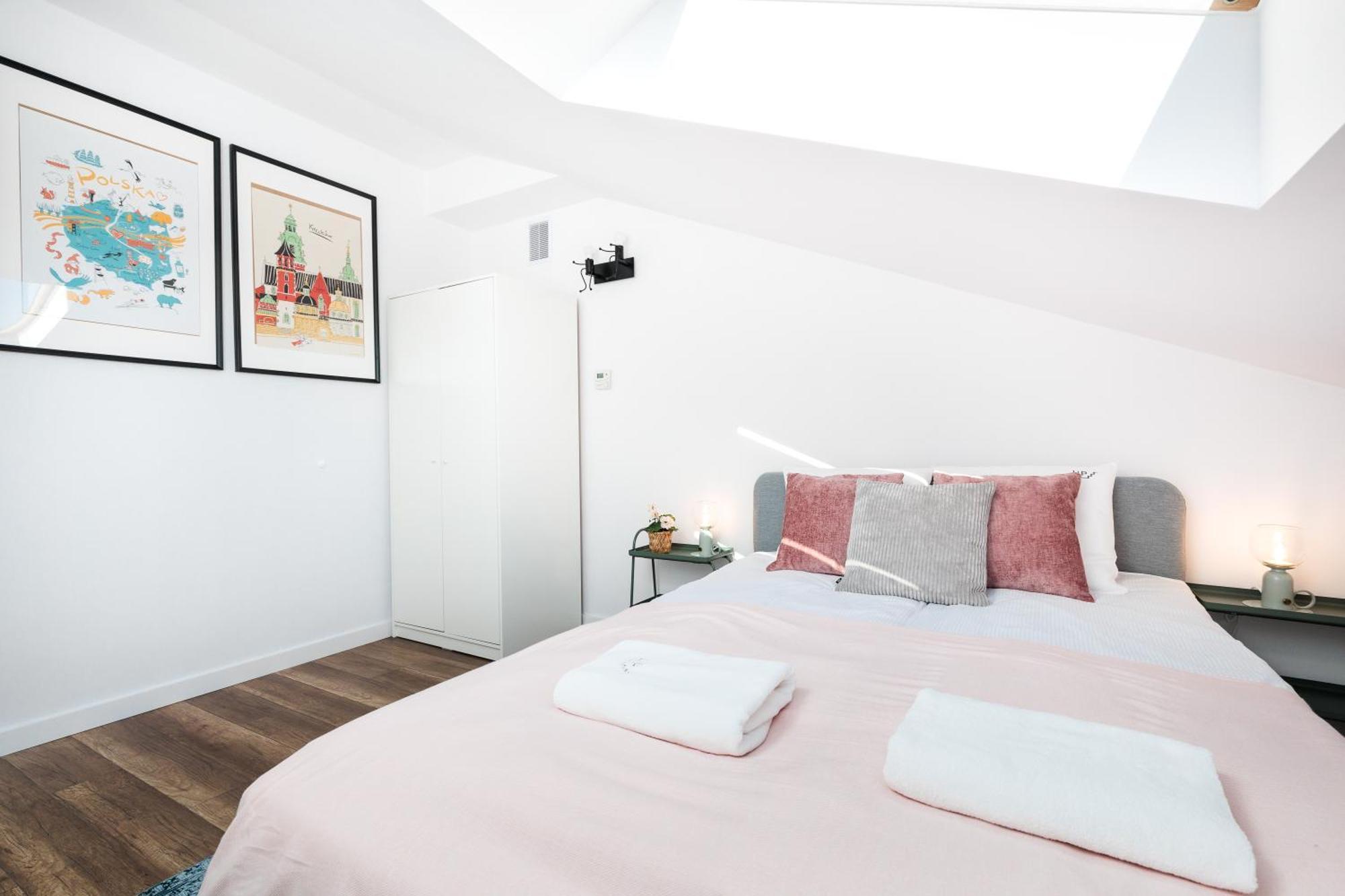 Krakow Trailside Apartments - By Upstairs Bagian luar foto